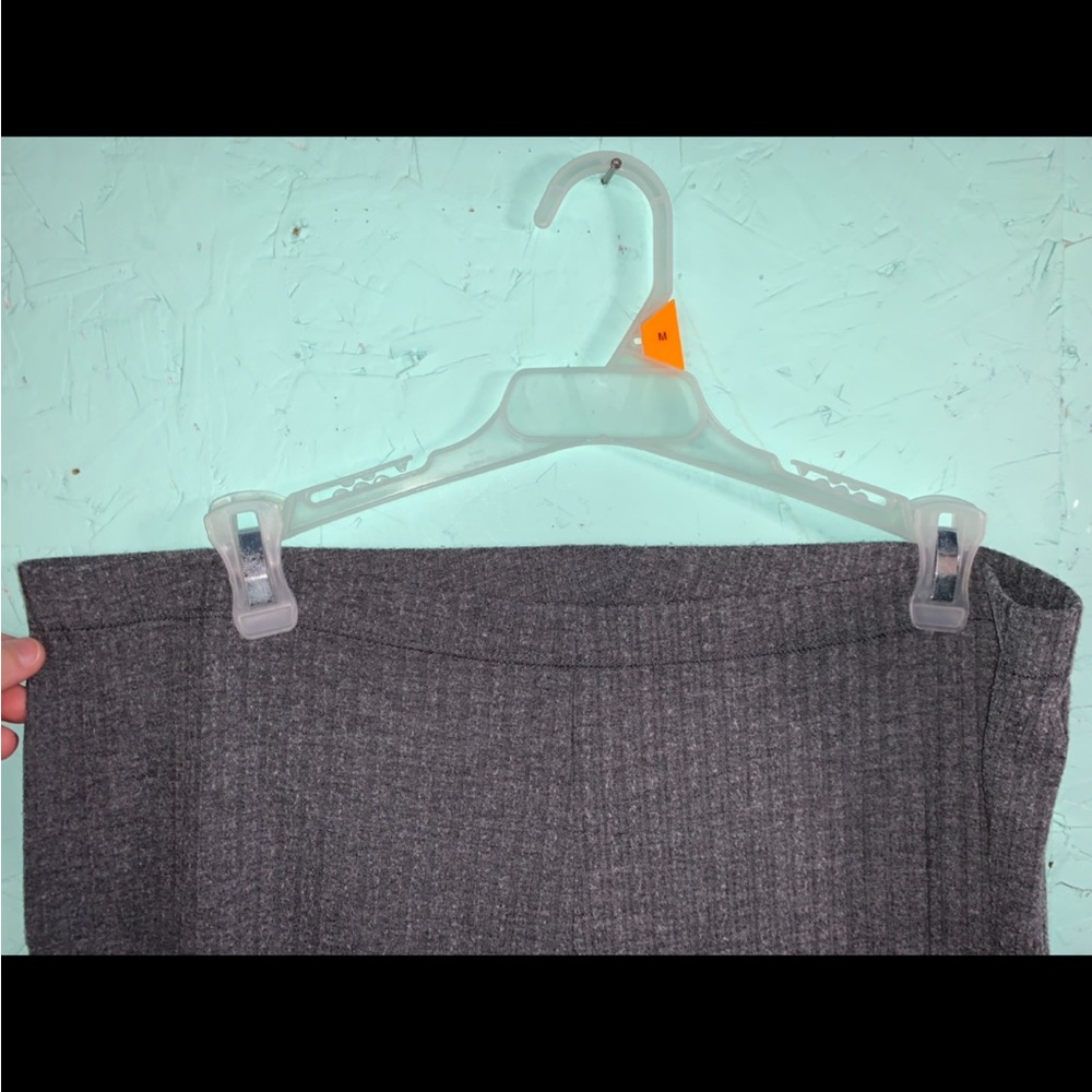 Gray Ribbed Leggings - Picture 4 of 6